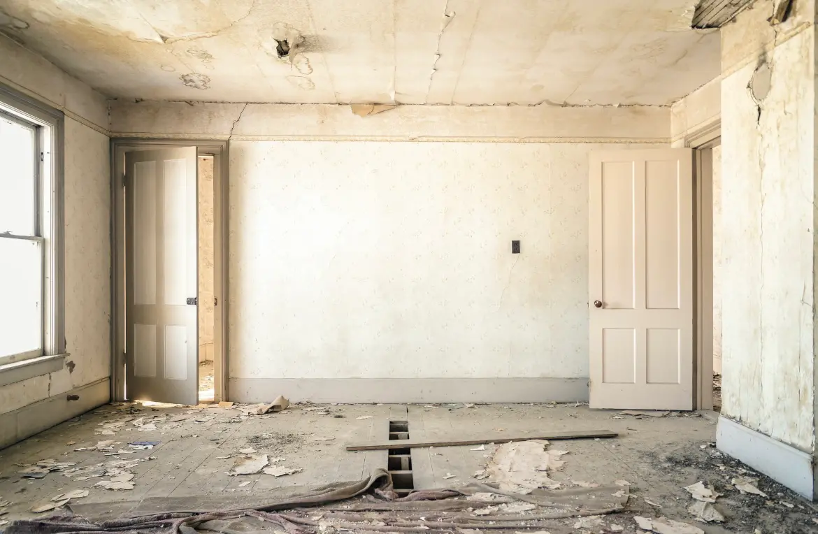 Waste disposal crew managing a cleanout project in Crafton